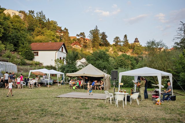 img00079.jpg
