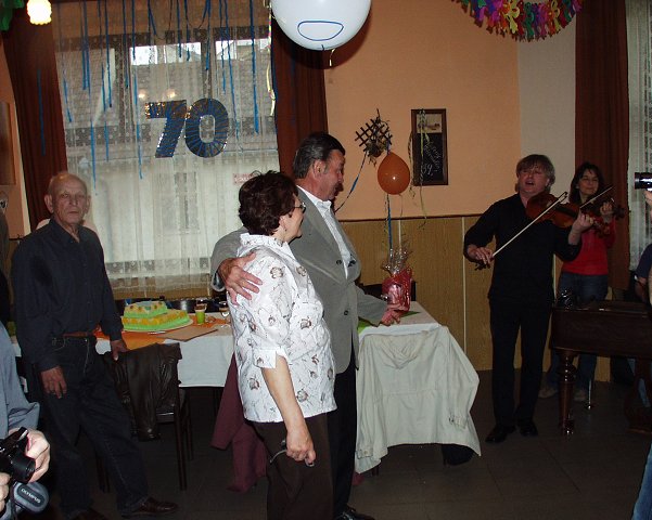 img00027.jpg