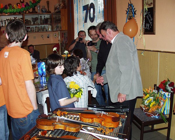img00045.jpg