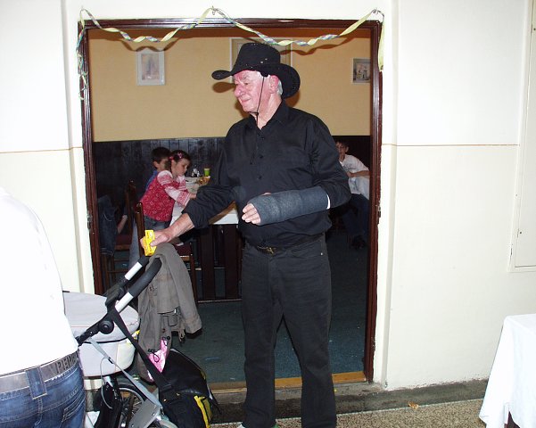 img00100.jpg