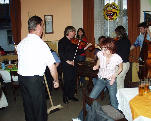 img00104.jpg